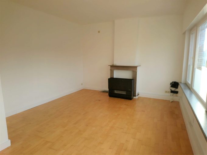 Appartement met slaapkamer en terras