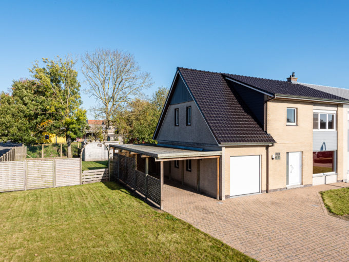 Halfopen bebouwing met 4 slaapkamers