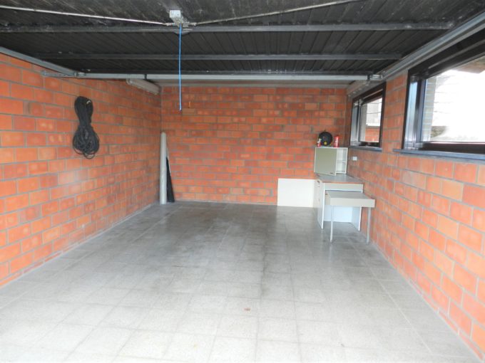 Garage te huur in Waarschoot